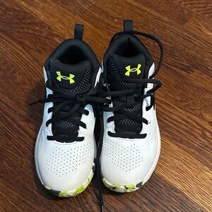 Under Armour Kids' White and Black Sneakers with Neon Accents Sz 2 YOUTH